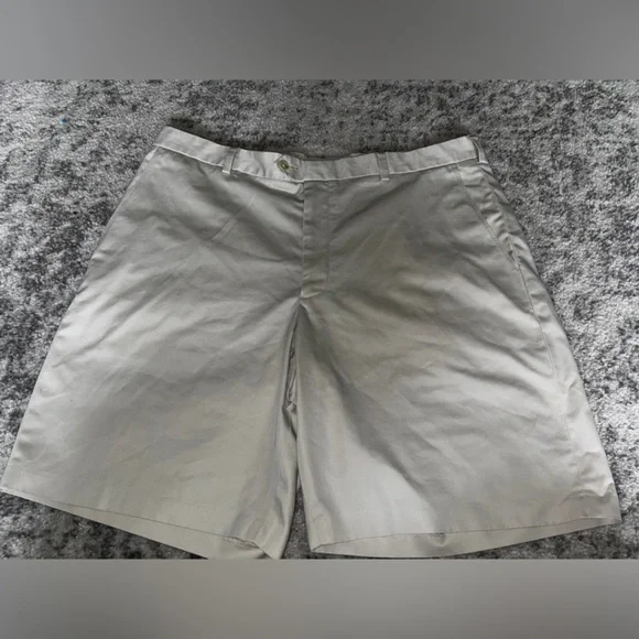 Nordstrom Flat Front Performance Chino Shorts Khaki Size 40W - Picture 1 of 4